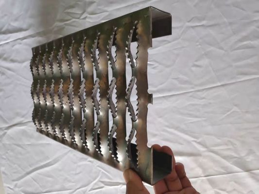 Endüstriyel Asma Katlar Elmas Güvenlik Izgarası Alüminyum Metal Merdiven Basamakları Kaymaz