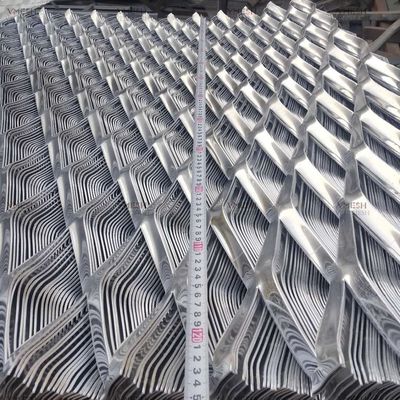 Çit Kapıları için Elmas Delikli Genişletilmiş Galvanizli Çelik Malzeme Mesh