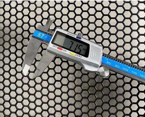 Alüminyum Galvanizli 2 mm kare delikli metal levha 4x8 feet