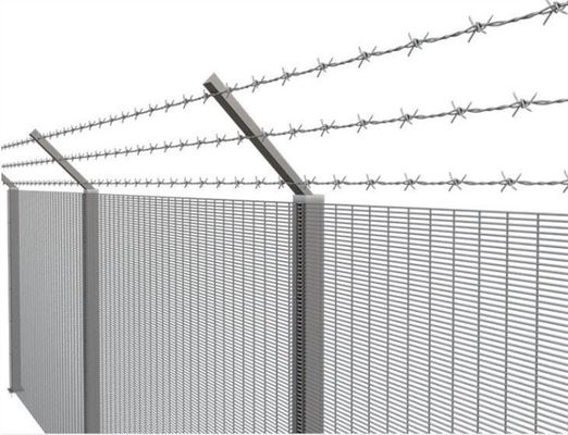 76.2x12.7mm Tozla kaplanmış 358 Havaalanı Güvenlik Ağı Çit Galvanize