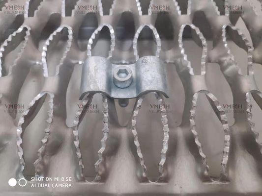 2-5m Elmas Geçit Kanalı Kavrama Açıklığı Güvenlik Izgarası Kaymaz