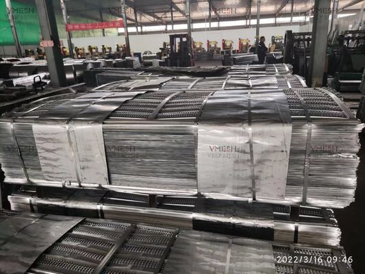 Çukurlu G60 Kendinden Kürklü Elmas Galvanizli Genişletilmiş Metal Hasır Çıta