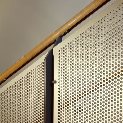 Galvanizli Delikli Metal Mesh Sac 1mm Yuvarlak Delikli Dekoratif