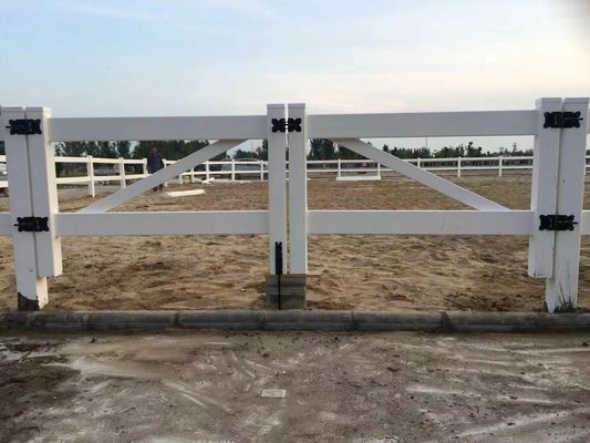 4 raylı montajı kolay Vinyl PVC Çiftlik Çitleri Beyaz At Demiryolu Çitleri