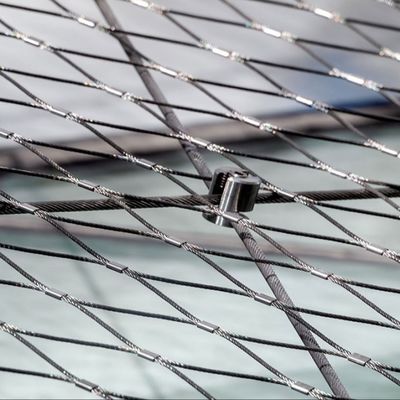 Mimarlık Tasarımı Güvenlik Ağı için Düğümlü Metal Tel İpi Ağı