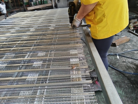 Galvanizli Genişletilmiş Metal Ağı Çimento döküm kalıbı yüzme havuzu inşaatı için