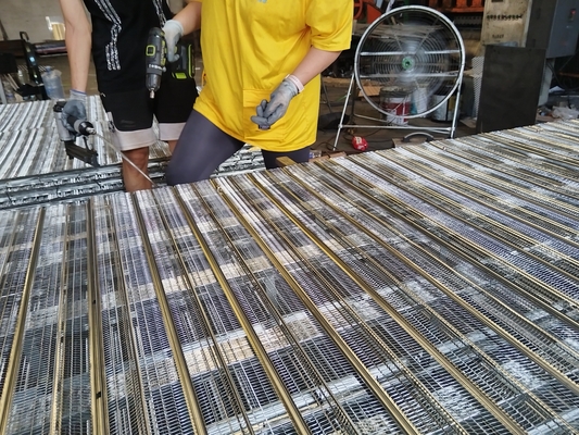 Çimento dökme için galvanizli kaburga kürekleri 1.1m x 3m