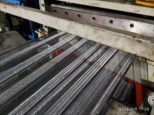 İç Duvarlar için Korozyona Dayanıklı ve Yangına Dayanıklı Özelliklere Sahip Galvanizli Çelik Genişletilmiş Metal Sıva