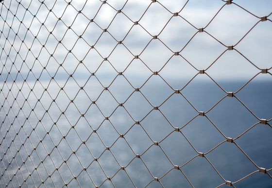 Bina Koruma için 60° Ağ Açılı ve Galvaniz Kaplamalı Parlatılmış Yumuşak Paslanmaz Çelik Halat Tel Örgü