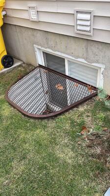 Güçlendirilmiş Sıcak Dip Galvanizli Genişletilmiş Metal Mesh Pencere Kuyu Kapakları Üstün Ağırlık Taşıma