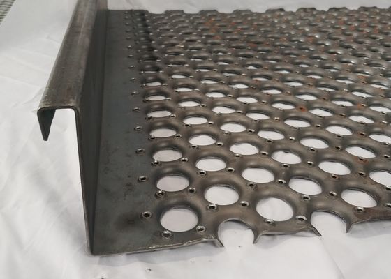 Sıcak Dip Galvanize Yakalama Strut Güvenlik ızgara yürüyüş yolu kanalları 5 "derinliği