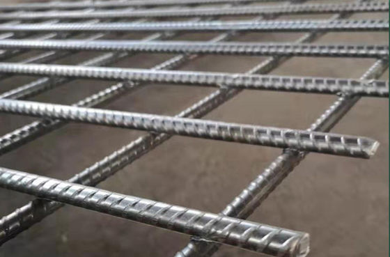 Galvanizli demir kaynaklı tel örgü paneli 1x2m 2-6mm Tel