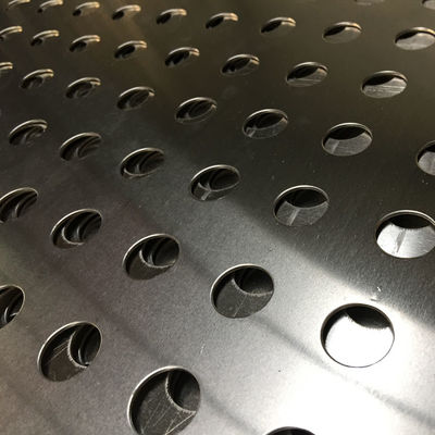 Perforasyonlu Alüminyum Ağı 1000x2000mm Dekorasyon Paneli 0.3mm Kalınlığı