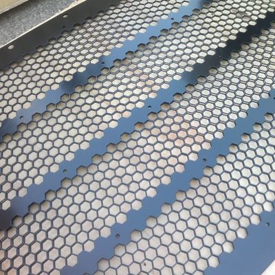 Galvanizli Karbon Çeliği Delikli Metal Levha 1000x2000mm Yuvarlak Delik