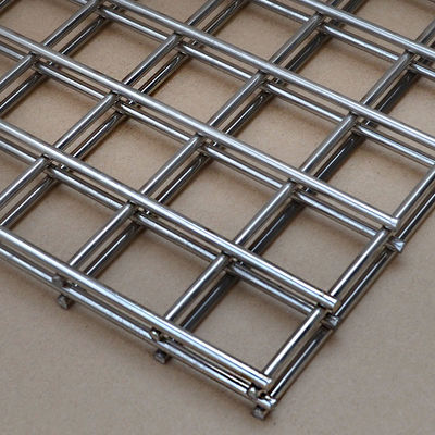 50x50mm Galvanizli Kaynaklı Tel Örgü Paneller 3mm Kalınlık