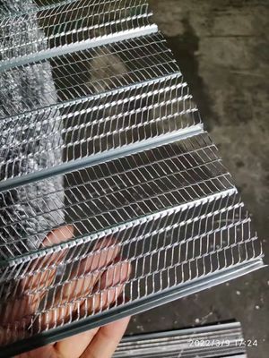 Galvanizli Duvar Sıva Teli 100m Kaburga Mesafesi Yüksek Kaburga