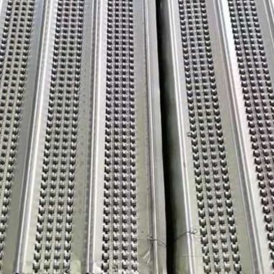 Galvanizli Çelik Yüksek Kaburgalı Metal Sıva Altı 450mm x 2200mm Kalıcı Kalıp
