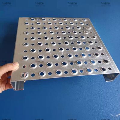 Zemin Metal Geçit Panelleri Kavrama Güvenlik Dikme Izgarası Kaymaz 2-5m Uzunluk