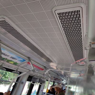 Beyaz paslanmaz çelik 14awg Perforasyonlu Metal Panel Çukurlu Delik Deseni