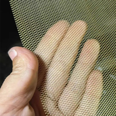 0.3x0.4mm Açılış Genişletilmiş Metal Mesh Panelleri Piller İçin Kırmızı Bakır Tel