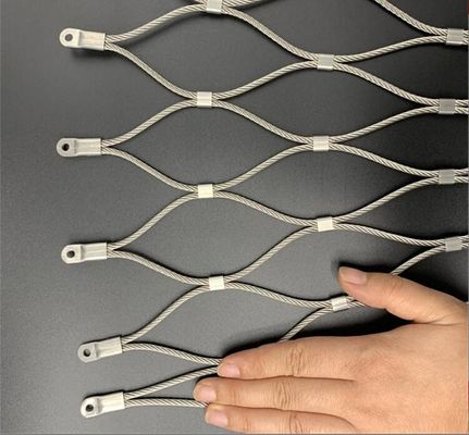 Kuş bahçeleri ve hayvanat bahçeleri için çiğneme ve ağır kar rüzgarına dayanıklı özelliklere sahip Gümüş Paslanmaz Çelik İp Ağı