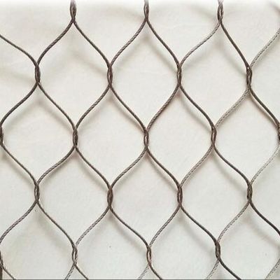 Kuşhane ve Hayvanat Bahçesi Ağı için 1.5mm/2mm/2.5mm Tel Çapı ve 25*25mm/30*30mm/50*50mm Örgü Açıklığına Sahip Dekoratif El Dokuması Paslanmaz Çelik Tel Halat Örgüsü