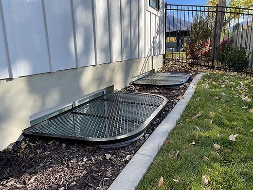 Ağır Hizmet Tipi Metal Genişletilmiş Metal Mesh Siyah Renkli Pencere Kuyusu Yüksek Yükler İçin Kapak