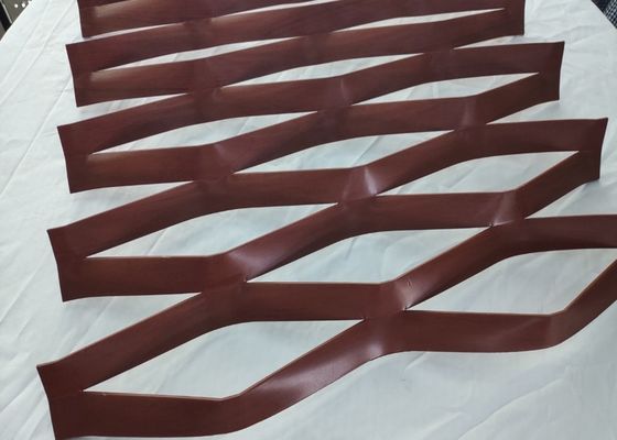 Akzonobel PVDF Genişletilmiş Metal Hasır 5.5mm 6.0mm Duvar Kaplamaları Havalandırmalı Cepheler