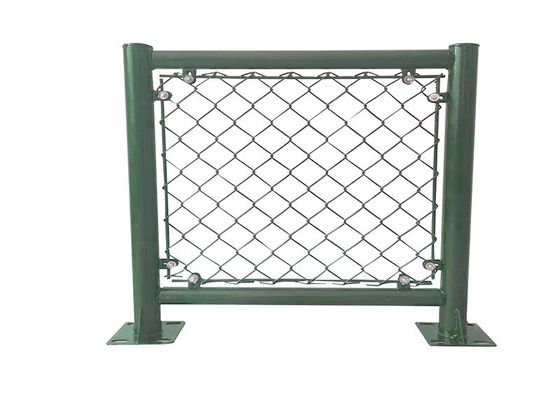 Yeşil siyah 6 Ft Galvanizli Zincir Bağlantı Çiti 2.0mm 2.5mm Siklon Tel Çit